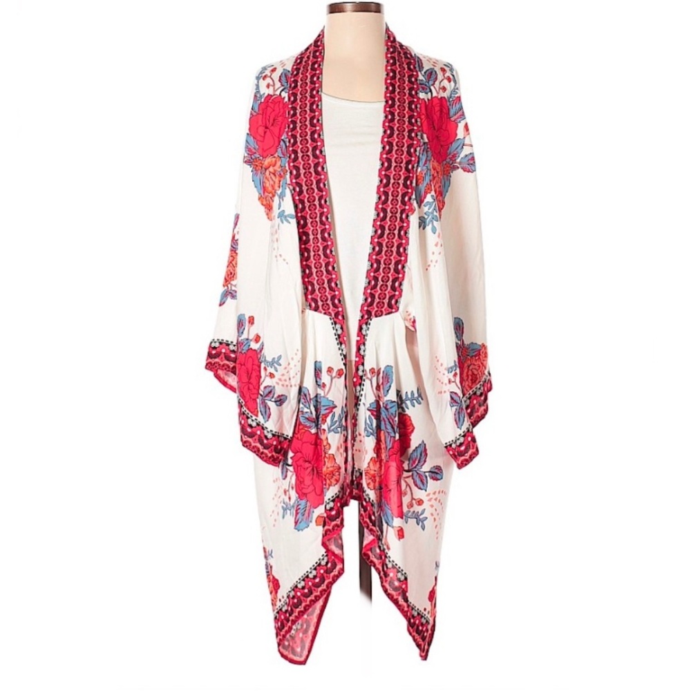 EUC- Flying Tomato Asymmetrical Floral Kimono